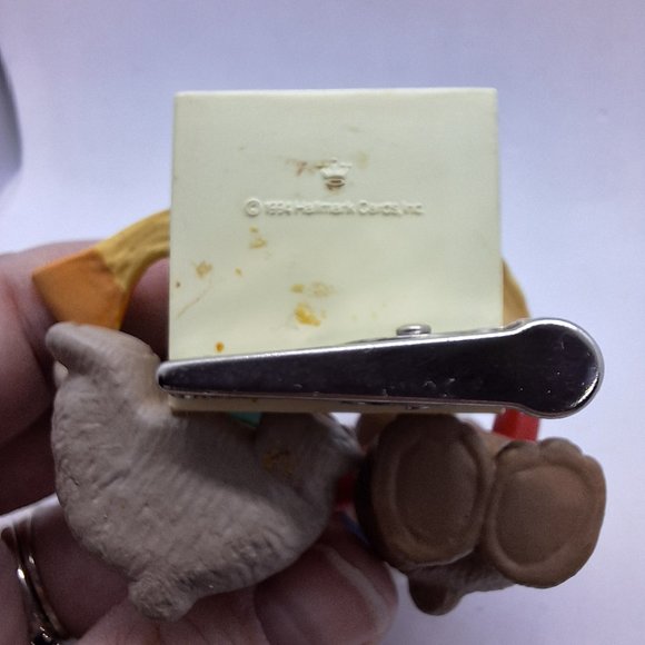 Vintage Pizza 1994 Hallmark Friends Through Thick 'N‎ Thin Clip-On Ornament - Picture 3 of 5